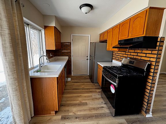 2nd image of 108 Cedarwood Ct
