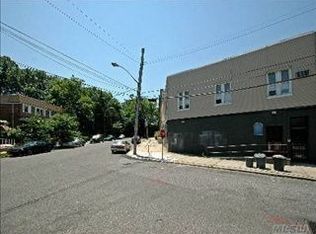 8128 Margaret Pl, Glendale, NY 11385