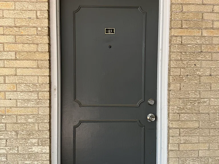 5818 E University Blvd #123 — Photo 4