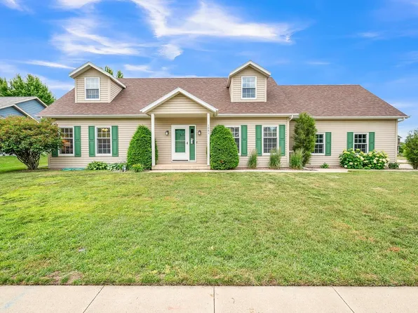 1081 29th St, Spirit Lake, IA 51360