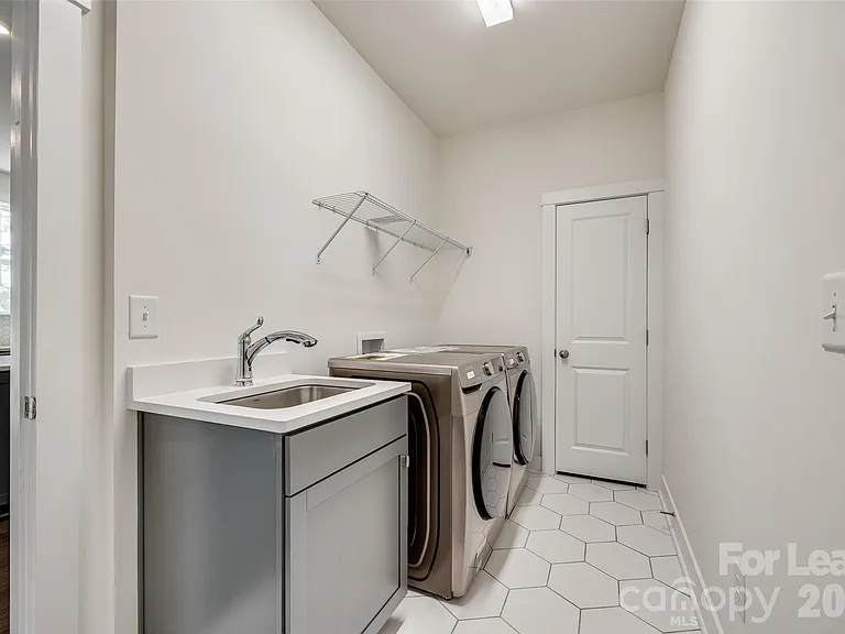 1540 Striped Bass Ln — Photo 13