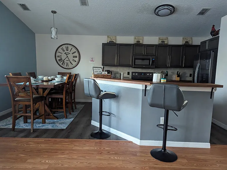 Kildrummy Dr — Photo 11
