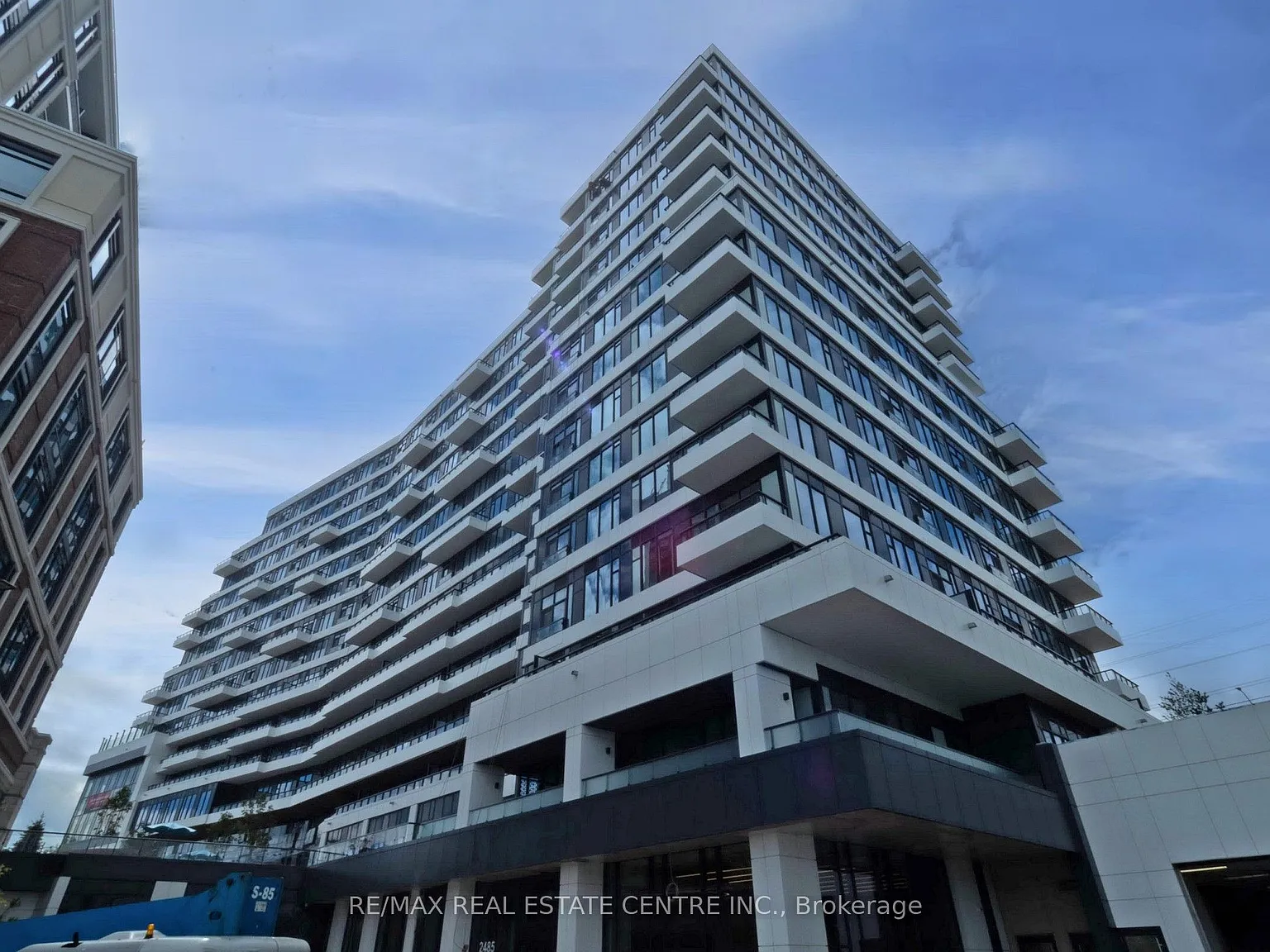 Kith Condos — Photo 1