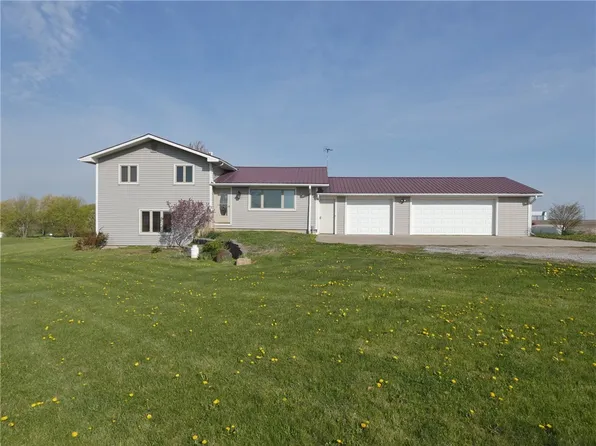 1235 N Highway T15, Knoxville, IA 50138