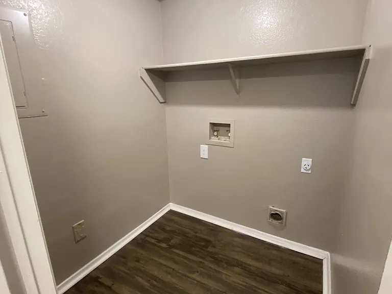 Walnut Creek Apartments — Photo 148