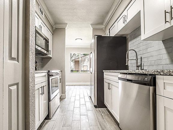 5th image of 7509 Presley Pl #92