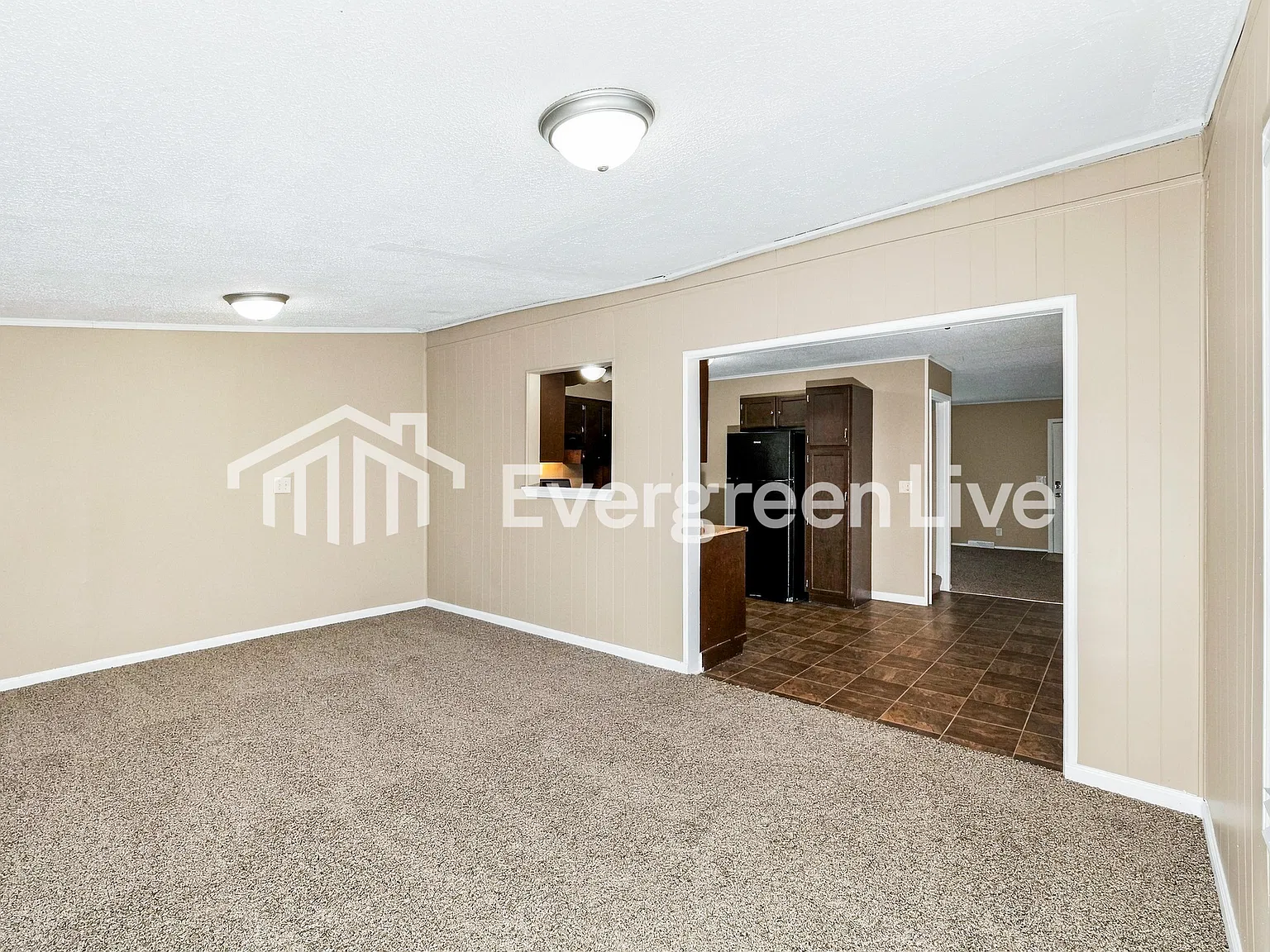 4 bed, 1.5 bath, 1685 sqft, $1,845 — Photo 3