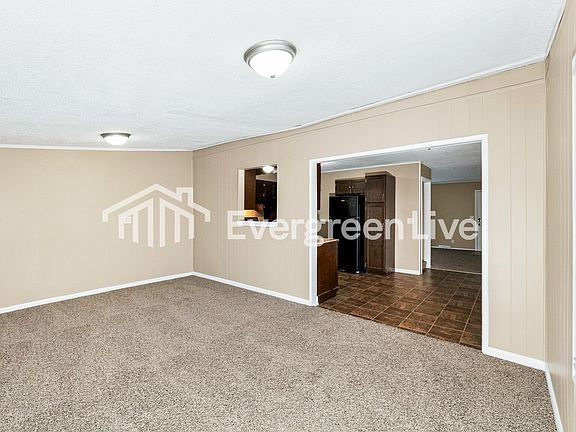 3rd image of 920 Kent Dr