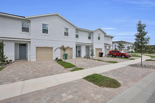 12834 SW Forli Way Photo 1