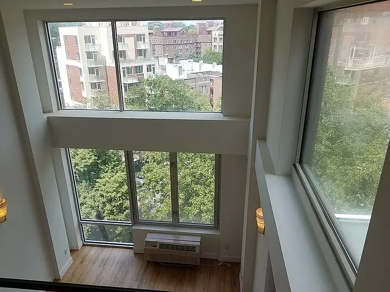 82-85 116th St #PENTHOUSE — Photo 1