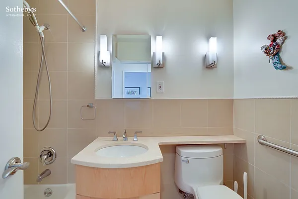 Sold by Sotheby's International Realty | media 5