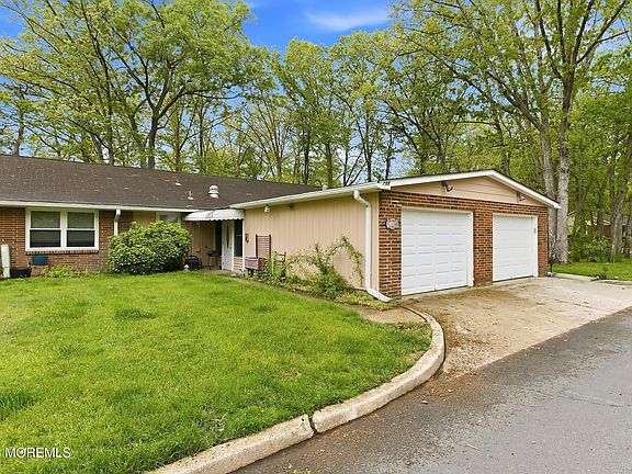 3rd image of 78B Dorchester Drive #1002