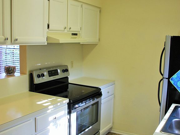 5th image of 6201 King Arthur Court