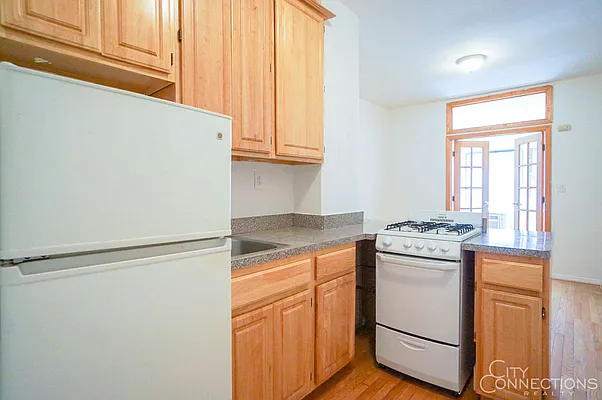 Rented by City Connections Realty | media 45