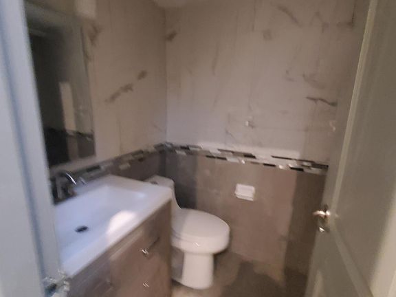 5th image of 15 Covington St APT 203