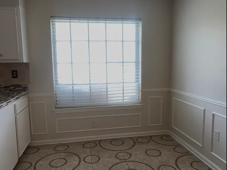 5720 Scottsdale Ave — Photo 10