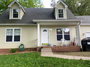 1556 Barrett Dr, Clarksville, TN 37043