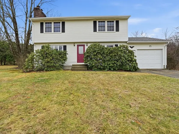 82 Stagecoach Rd, Amherst, MA 01002
