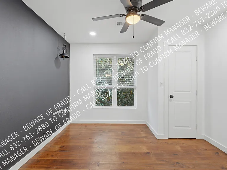 1831 Alabama Ave — Photo 12