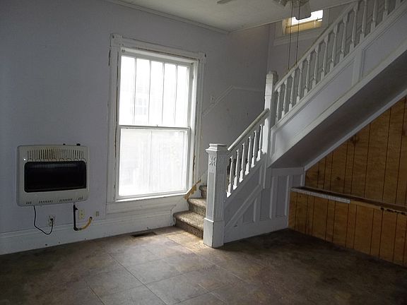 4th image of 115 N Forest Ave