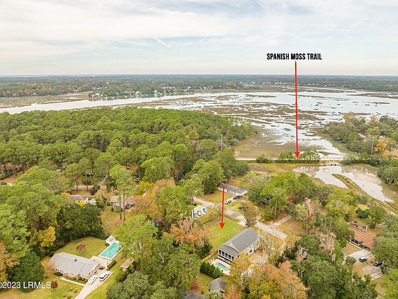 4th image of 2833 W Royal Oaks Drive
