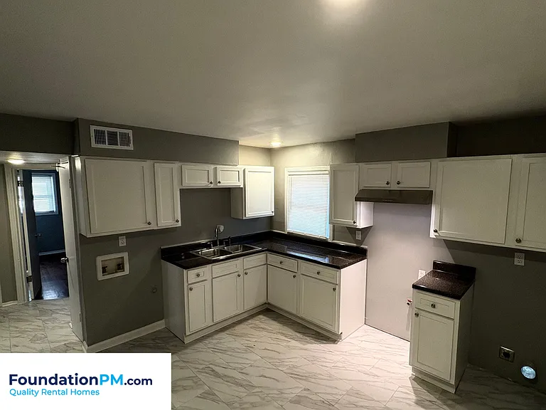 5051 Tulane Rd — Photo 3