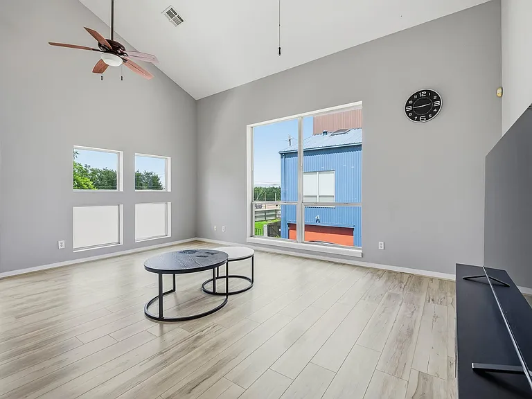 6908 Yellowstone Way Dr — Photo 14