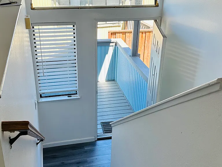 23460 Lakeridge Ave — Photo 19