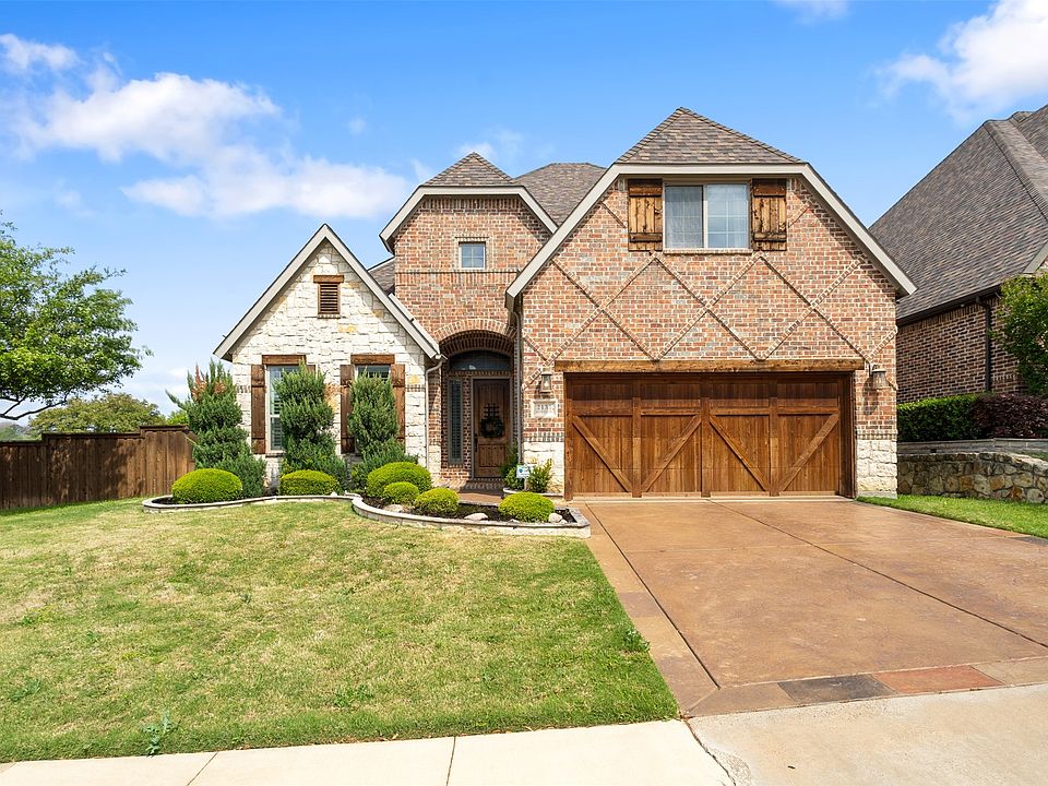 1st image of 2131 N Hill Dr