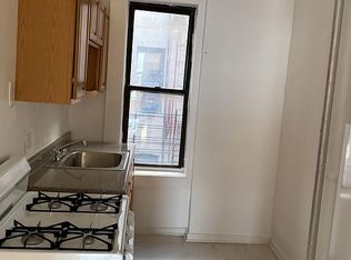 564 E 3rd St #B2, Brooklyn, NY 11218