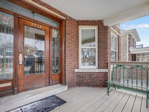 2nd image of 3853 N Hamlin Ave