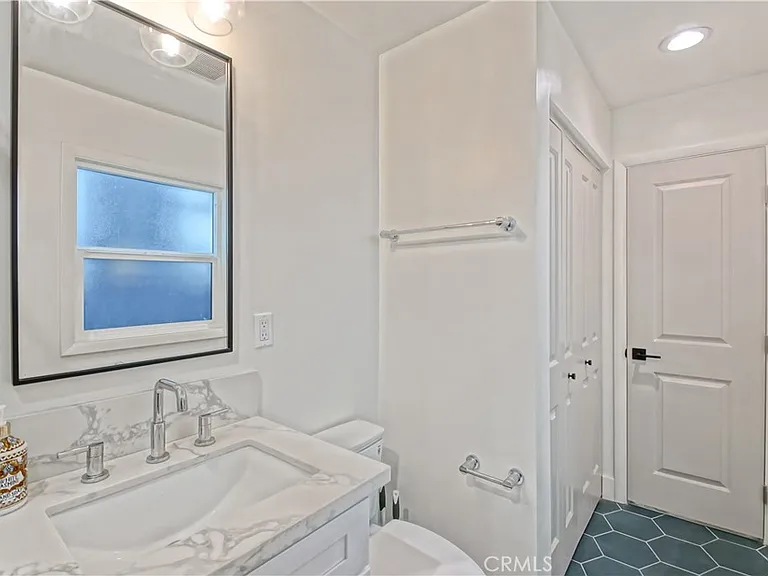 320 Marine Ave — Photo 61