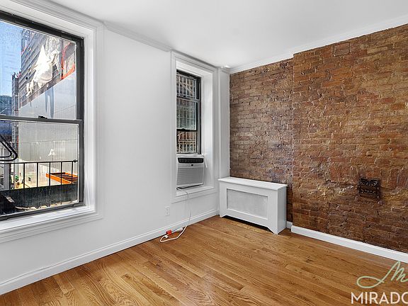 5th image of 621 W 51st St #W3