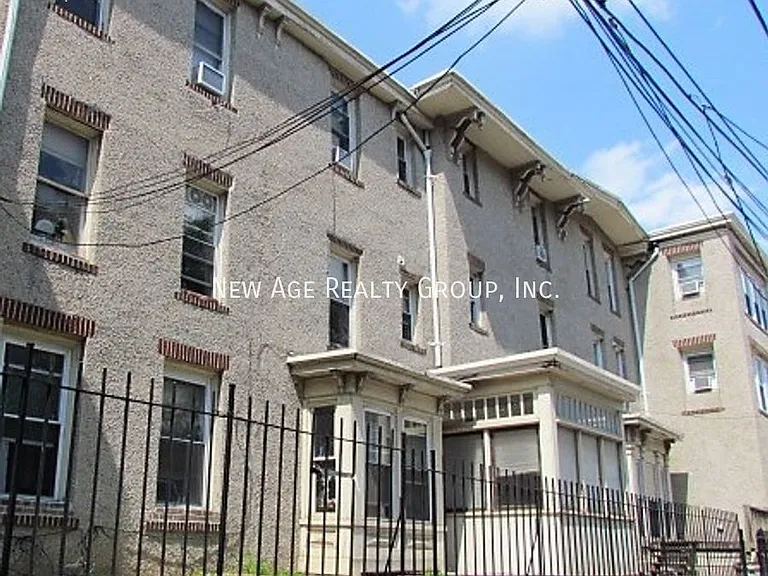 3201 Baring St #D — Photo 3