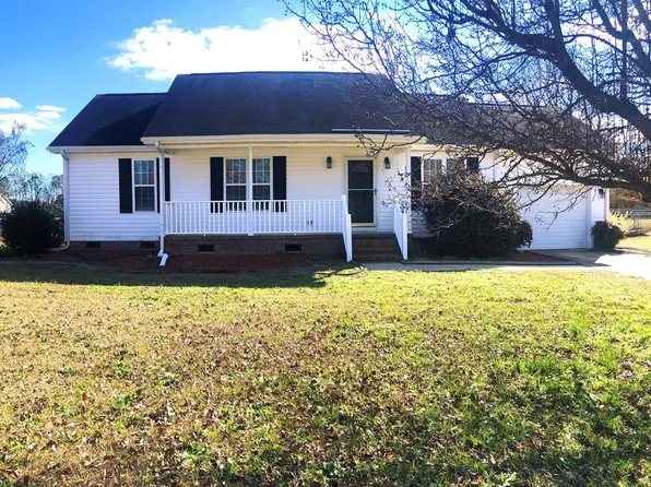 511 Twin Creeks Dr, Goldsboro, NC 27530
