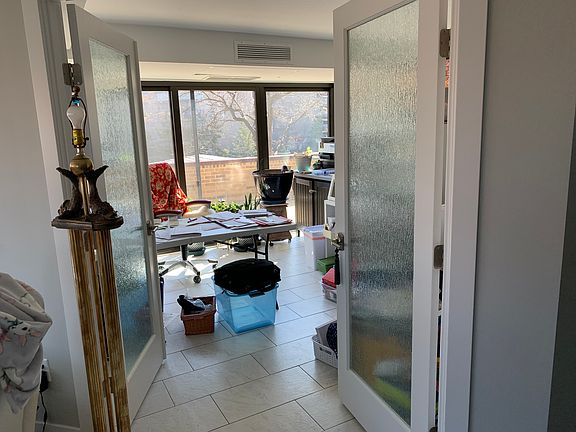 5th image of 207 5th Ave SW APT 106