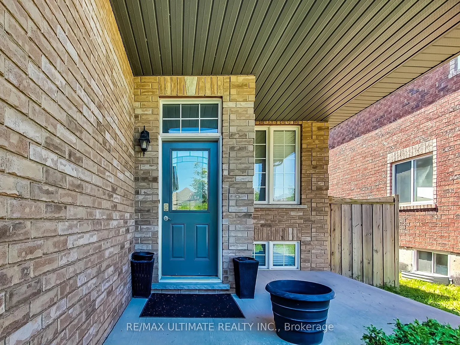 3 bed, $2,300 — Photo 2