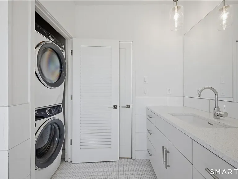 60 Willow St #305 — Photo 13