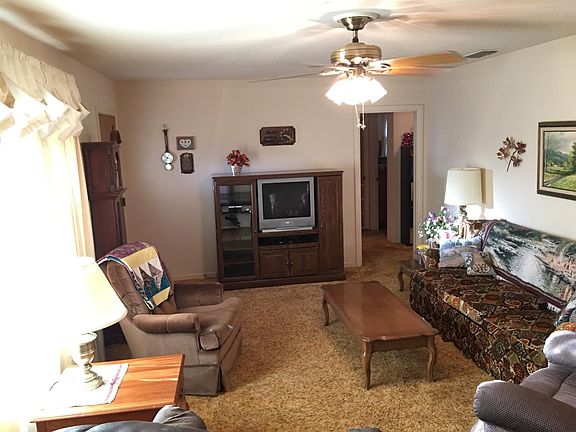 2nd image of 1206 Wellhausen Ave