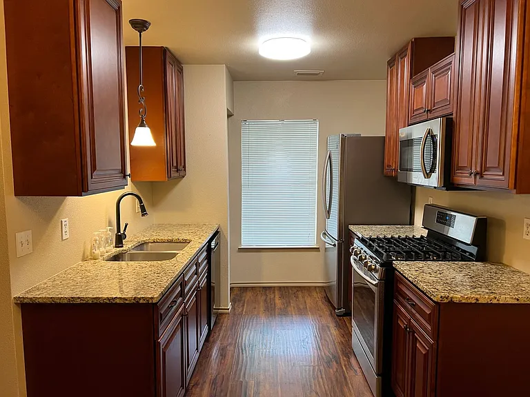 8214 Spring Town St — Photo 5