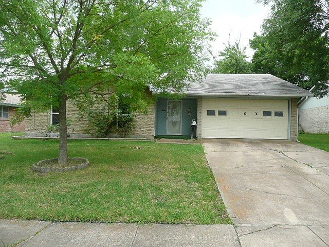 1st image of 2718 Spiceberry Ln