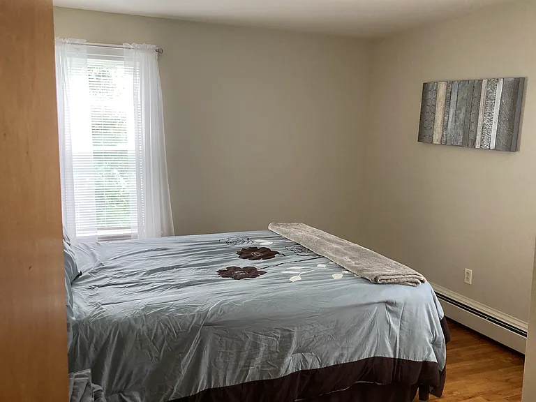 48 W Bates St #2 — Photo 3