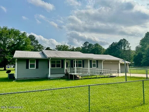 104 Lansdowne St, Florence, MS 39073