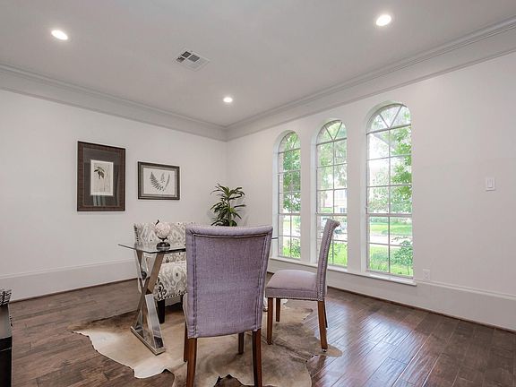 4th image of 15730 Fleetwood Oaks Dr