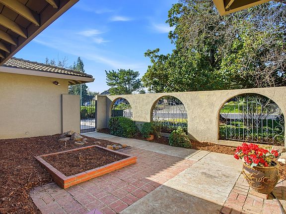 4th image of 6923 Pera Dr