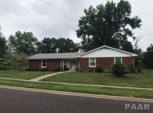 1405 Westgate Rd, Washington, IL 61571