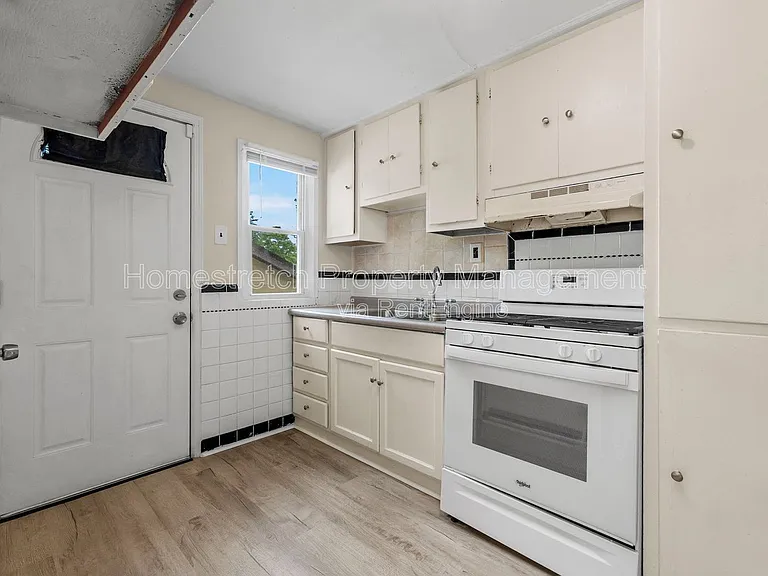 8124 Titus Rd — Photo 3