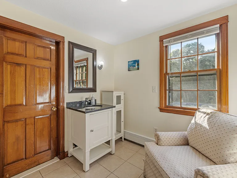 285 Acapesket Rd — Photo 9