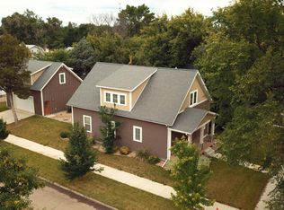 801 1st Ave W, Williston, ND 58801