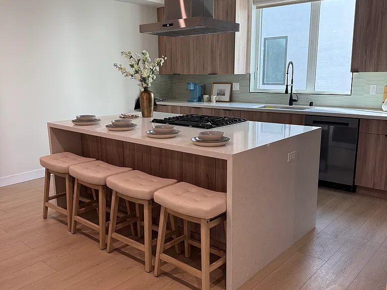 4152 Cahuenga Blvd #9 — Photo 2